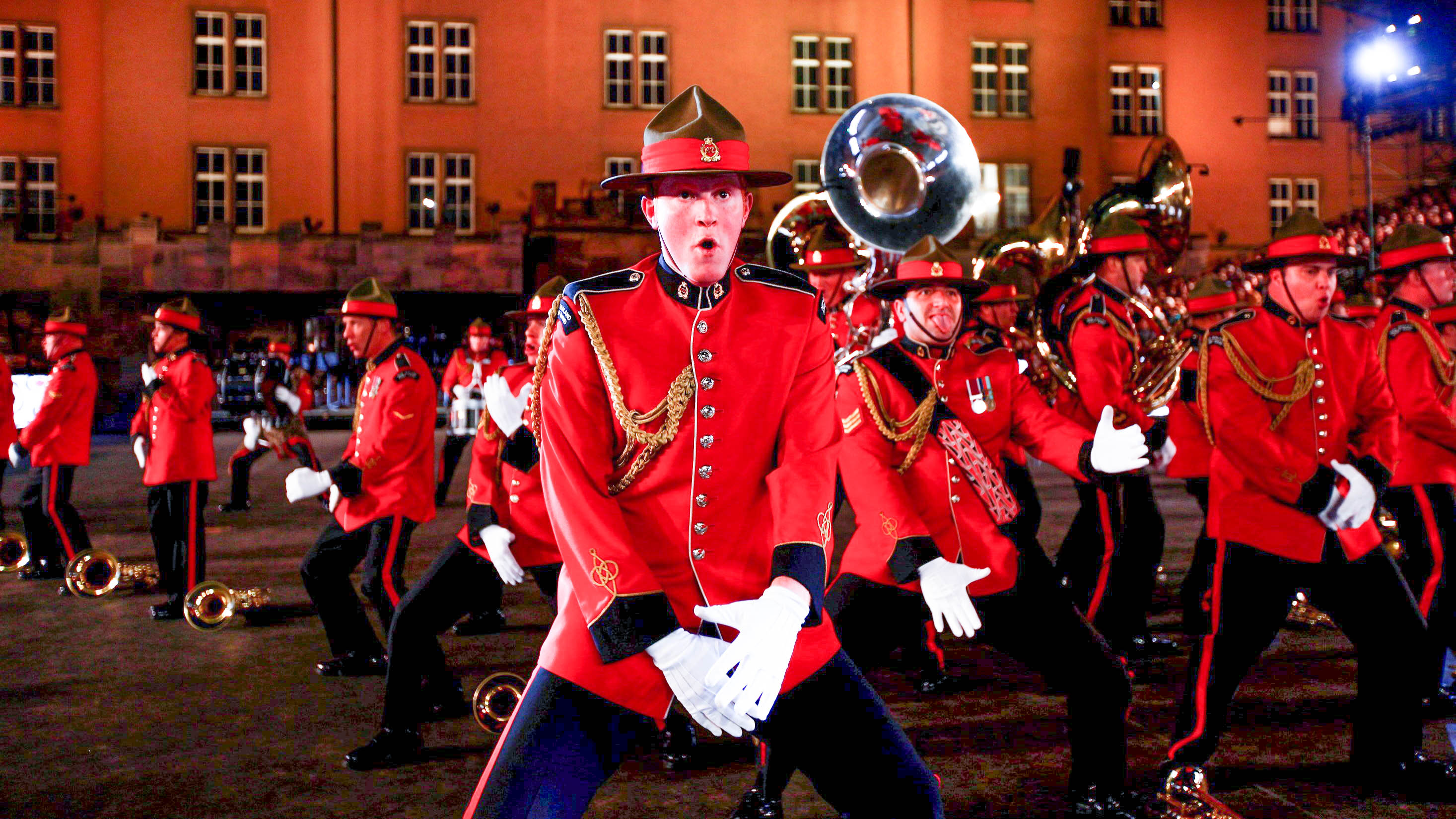 The New Zealand Army Band während einer Vorstellung des Basel Tattoos 2023.