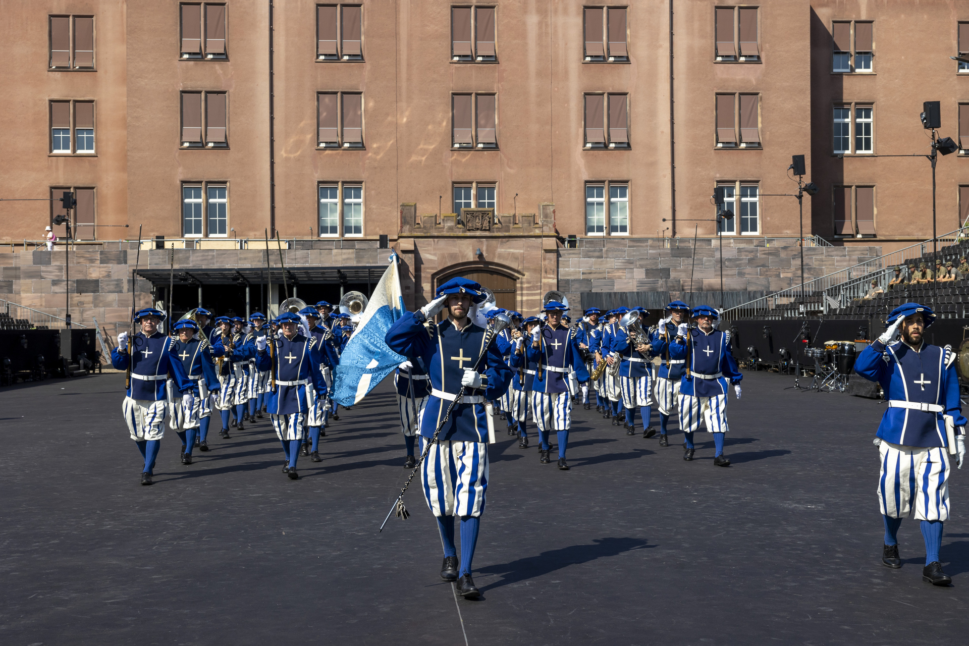 The Lucerne Marching Band in der Kaserne Basel während einer Formation Probe