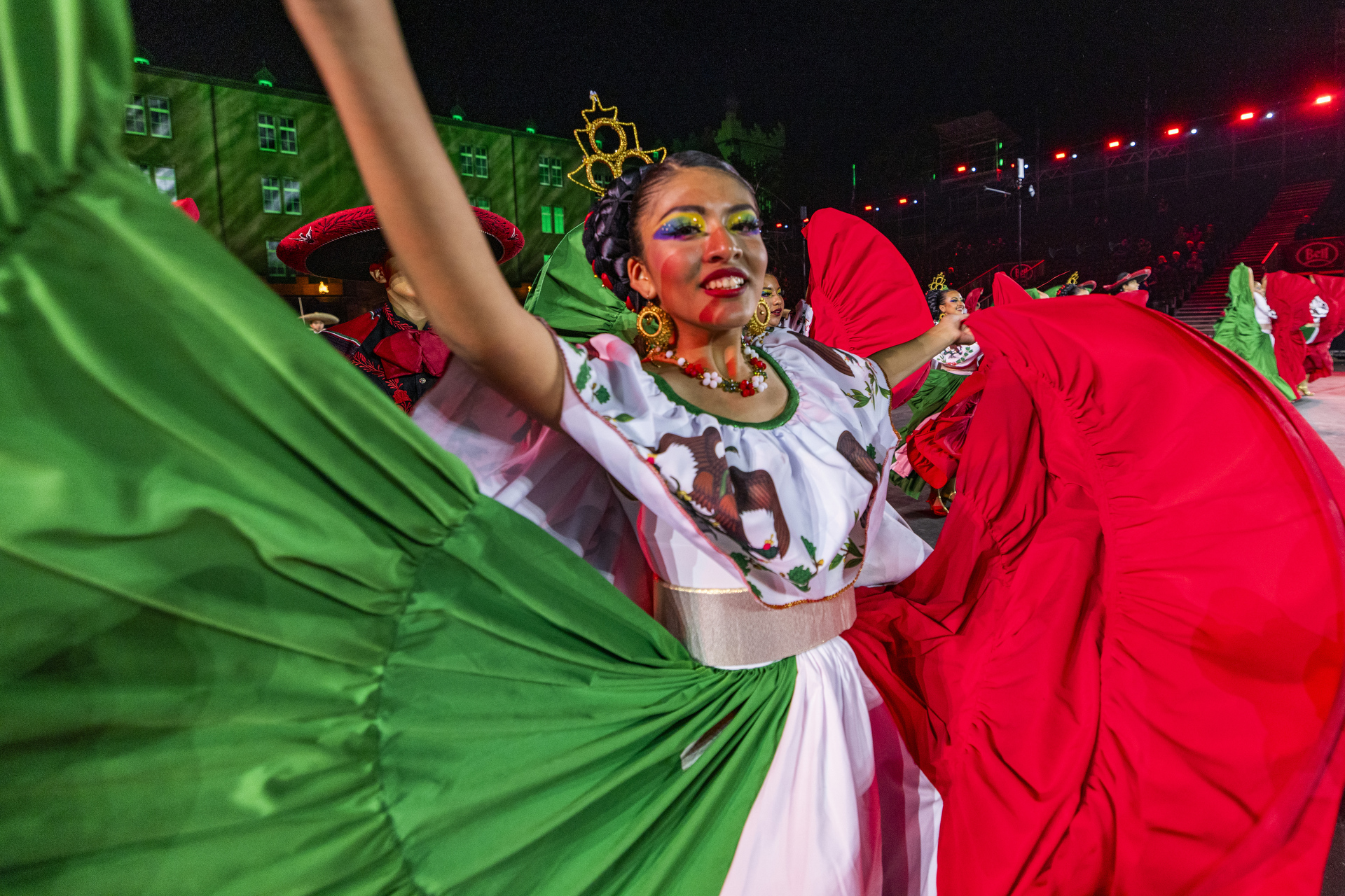 Eine Tänzerin aus México der Banda Manumental de México in der Kaserne Basel 