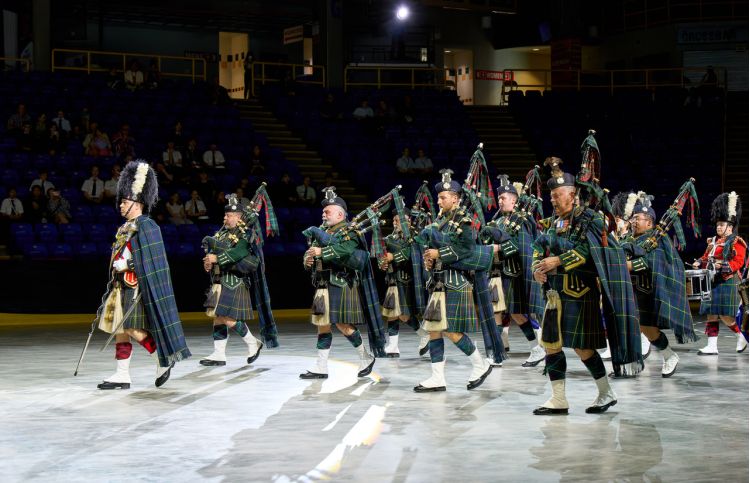 The Canadian Scottish Regiment Pipes & Drums, Kanada