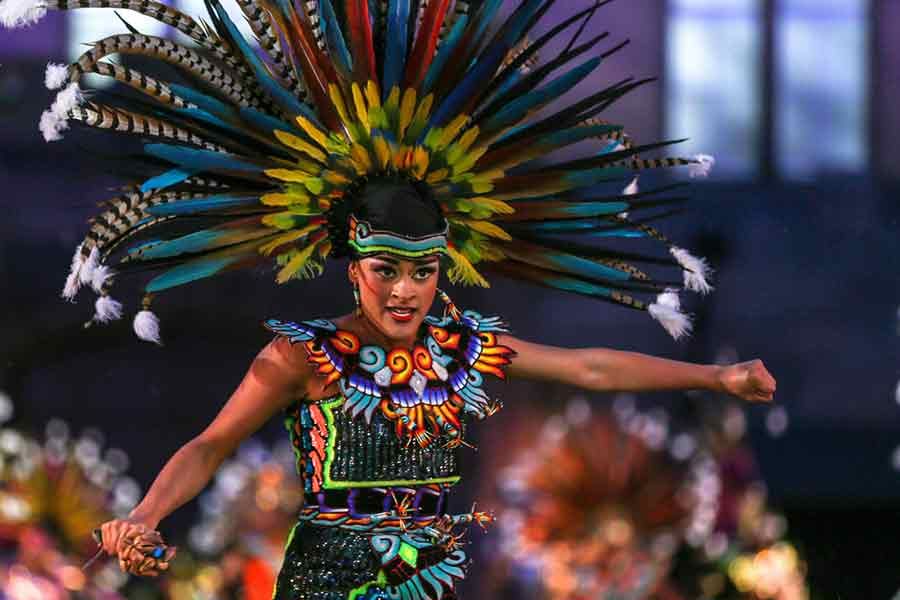 Aztecs, mariachis and dancers