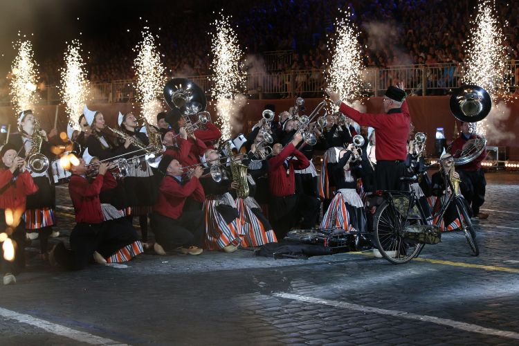 Crescendo Bicycle Showband, Holland